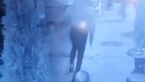 Gece kulübünün girişinde silahlı saldırı - Resim : 1