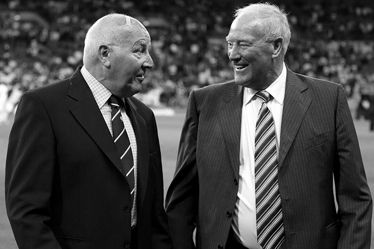 Efsane İngiliz futbolcu hayatını kaybetti - Resim : 1