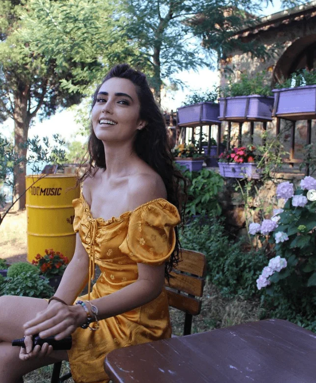 Bir Zamanlar Çukurova’nın Gülten’inden cesur pozlar - Resim : 3