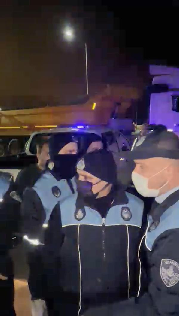 Kamyon şoförleri ve zabıta arasında gerginlik - Resim : 2