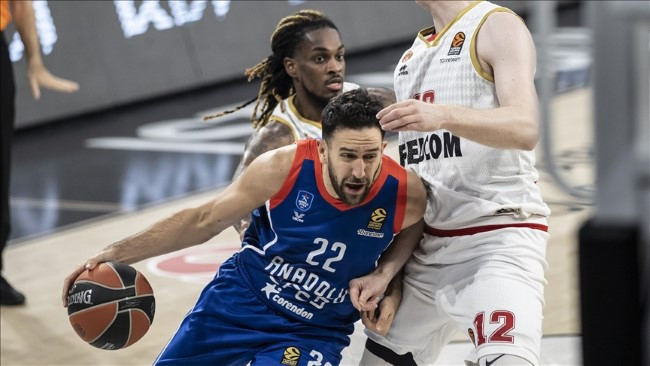 Anadolu Efes Monaco'yu ezdi geçti 98-77 - Resim : 1