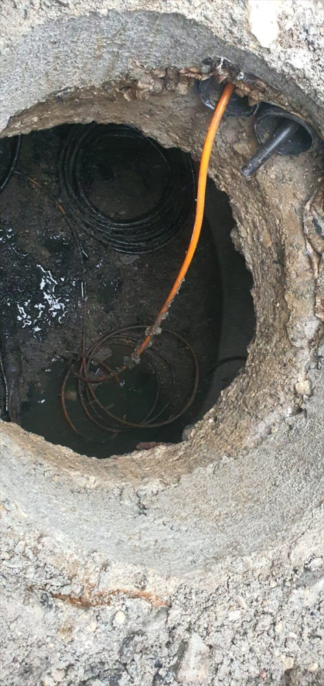 Kablo çalarken suçüstü yakalandılar - Resim : 1