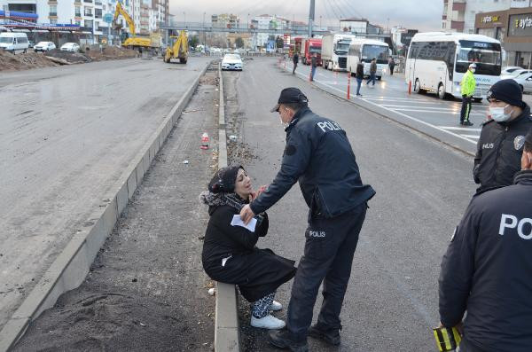Kahreden tesadüf, annesini görünce yıkıldı - Resim : 3
