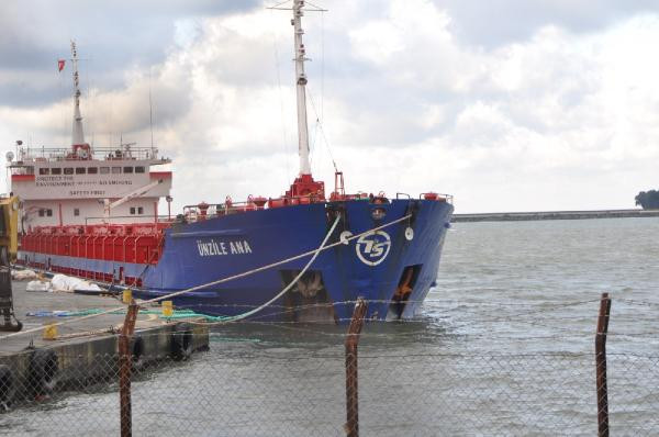 kopan halatin carptigi denizci kayboldu kopan halatin carptigi denizci kayboldu