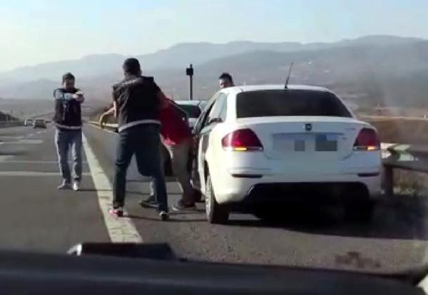 Eroinle yakalanan emekli astsubay ile 4 sanığın cezaları belli oldu - Resim : 1