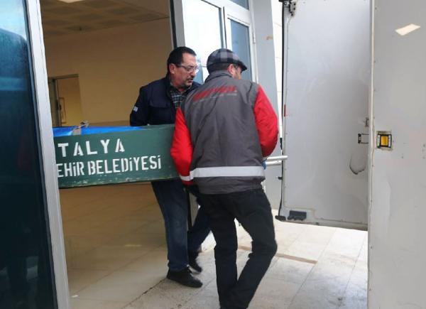 Sahte alkolden içti. Görmüyorum dedi sonra öldü - Resim : 2