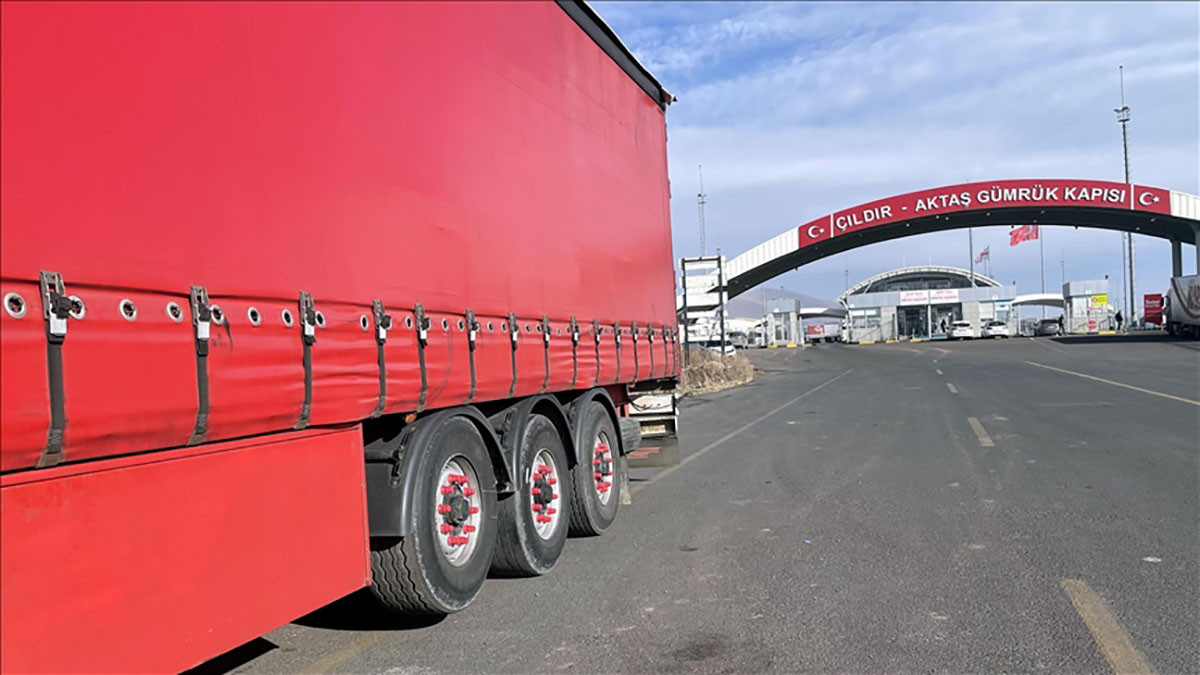 Çıldır-Aktaş Gümrük Kapısı'ndan 11 ayda çıkış yapan tır sayısı 2020'nin tamamını geçti - Resim : 2