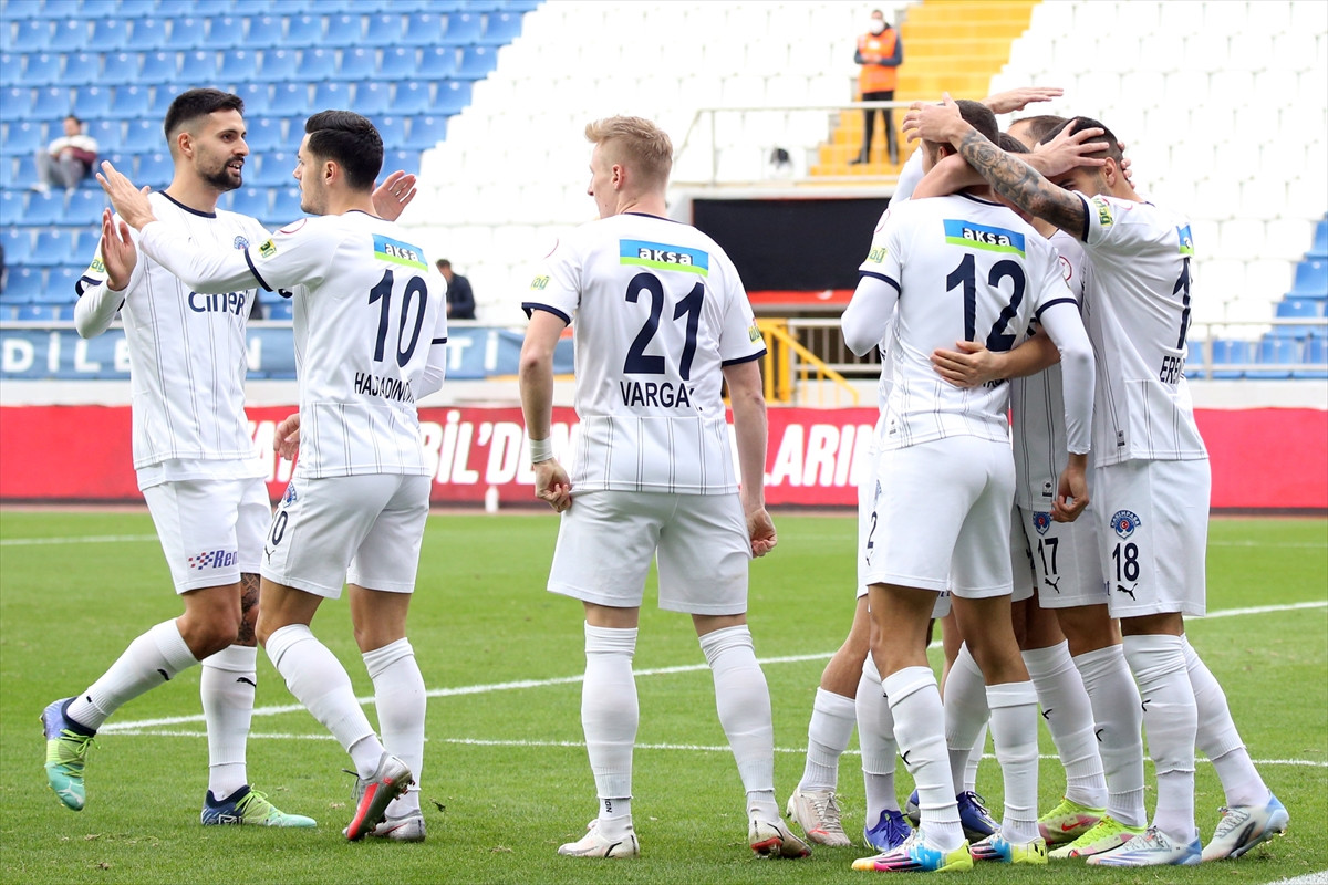 Kasımpaşa son 16 turuna yükseldi - Resim : 12