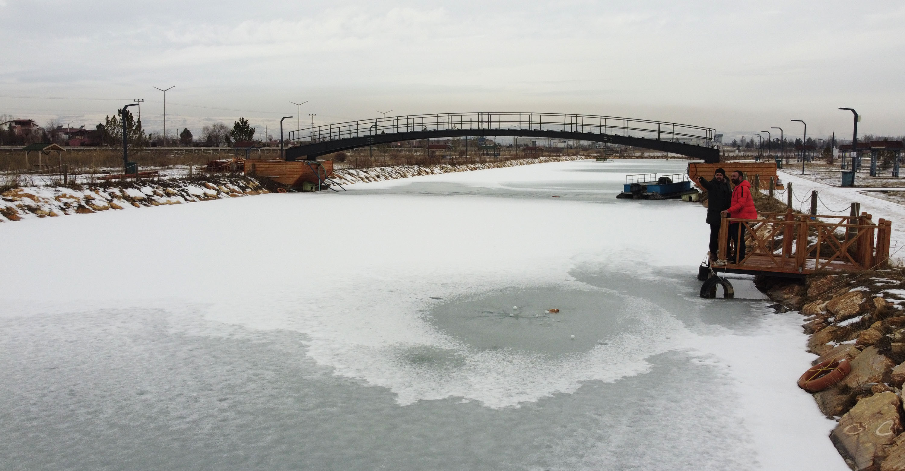 Sivas'ta, 74 yerleşim yerine kar nedeniyle ulaşılamıyor - Resim : 3