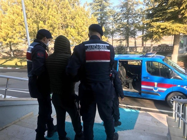 150 bin liralık aleti tarladan çaldı internette sattı - Resim : 2