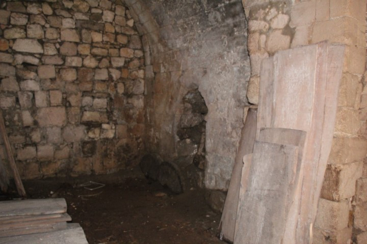 Mardin'de gizemli kilise satılıyor - Resim : 14