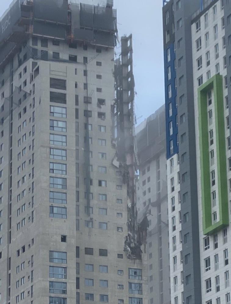 39 katlı binada dehşet - Resim : 2