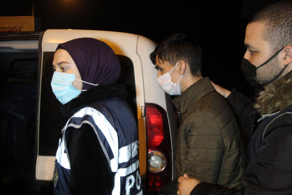 3 yaşındaki Ayşenur tekme kurbanı mı - Resim : 4