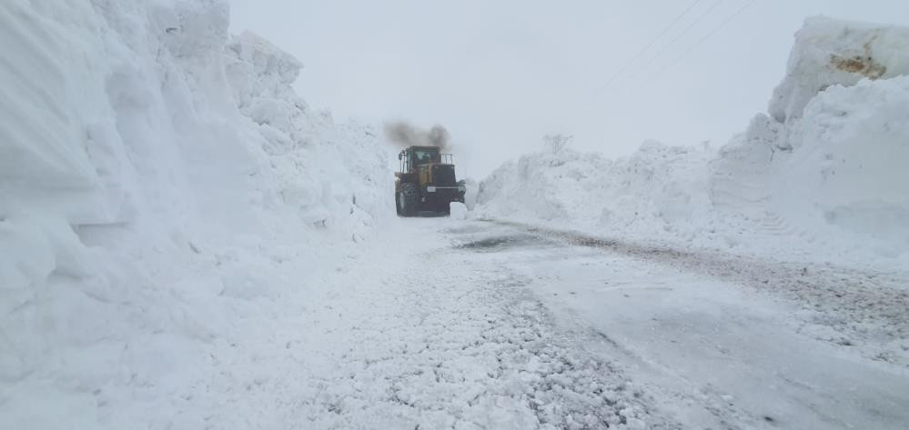 O şehrimizde kar kalınlığı 4 metre - Resim : 5