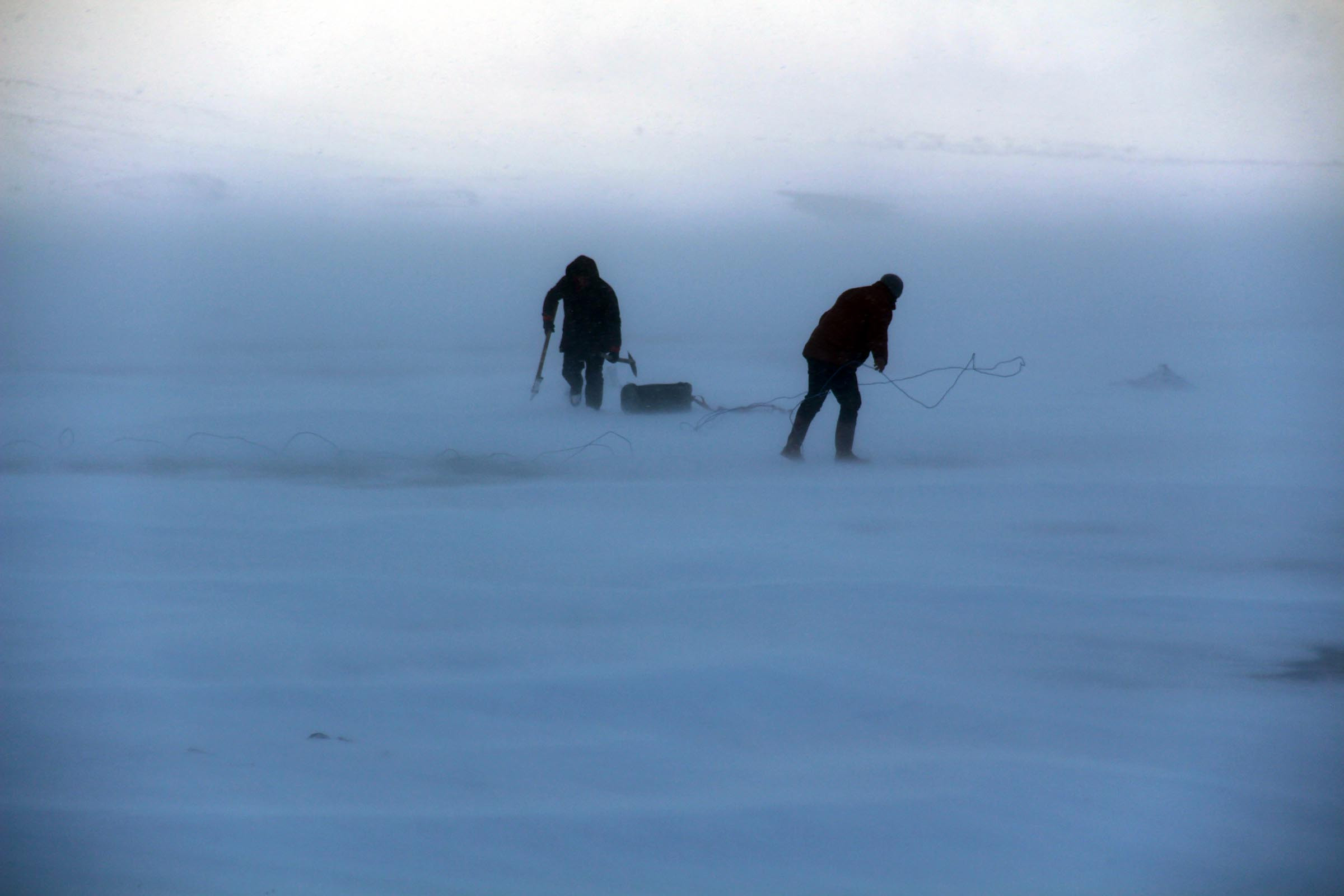 CHP'li belediye başkanları, Çıldır Gölü'nde tipiye tutuldu - Resim : 13