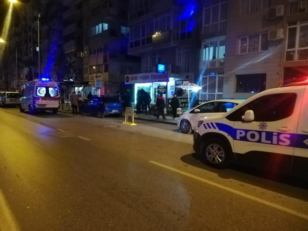 Ensesinden bıçaklandı canından oldu - Resim : 2