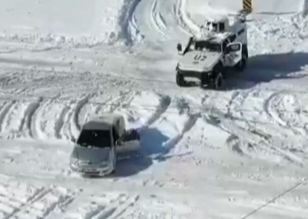 Gaziantep'te polis aracı çekici oldu - Resim : 2