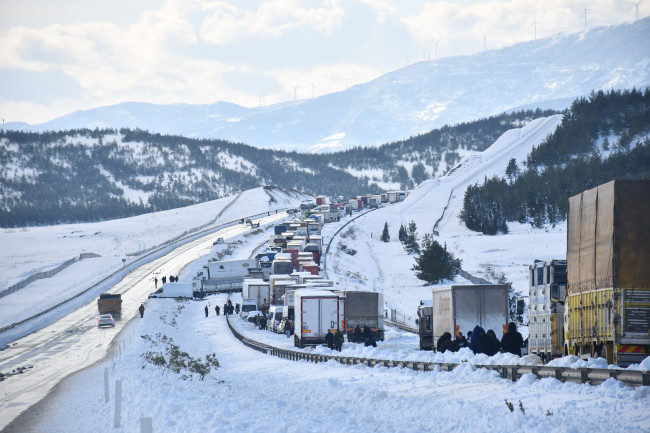 TAG Otoyolu'nda ulaşım yeniden başladı - Resim : 3