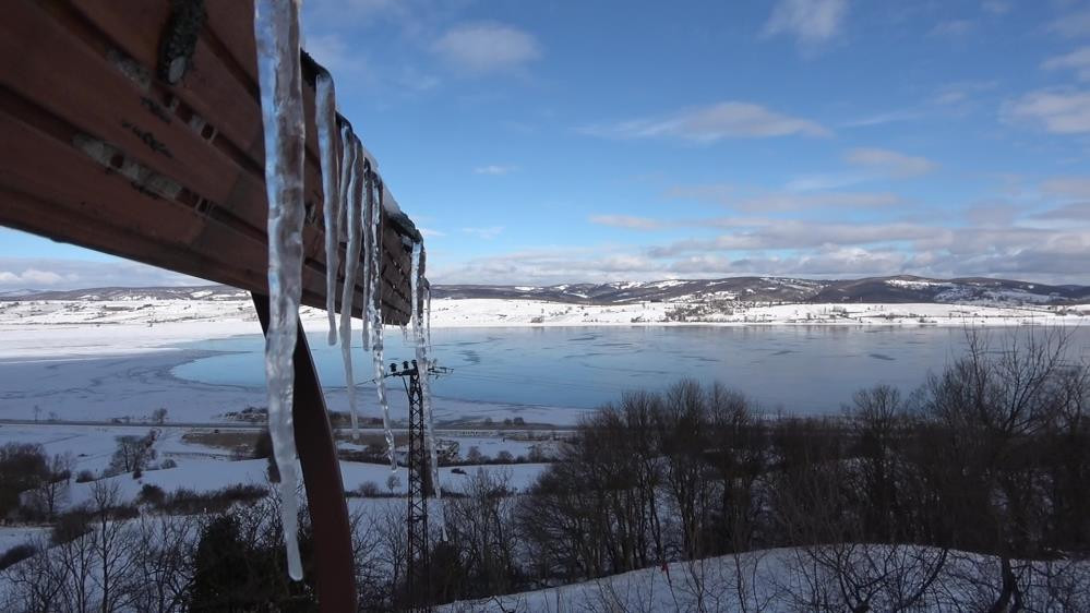 Ladik Gölü buz tuttu - Resim : 5