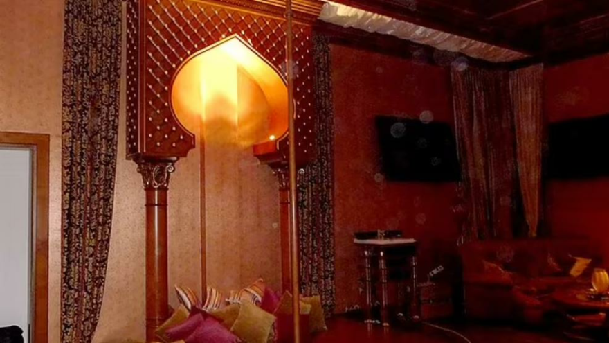 İşte Putin'in 'milyar dolarlık' harem odası. Striptiz salonunun görüntüleri de paylaşıldı - Resim : 3
