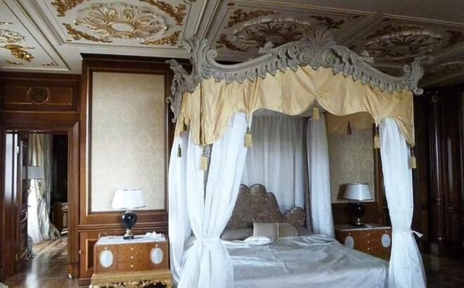 İşte Putin'in 'milyar dolarlık' harem odası. Striptiz salonunun görüntüleri de paylaşıldı - Resim : 4