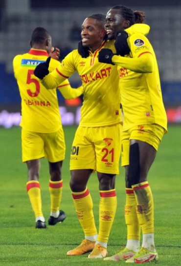 Emre Belözoğlu'nun büyüsü bozuldu! Galibiyete hasret kaldı - Resim : 2