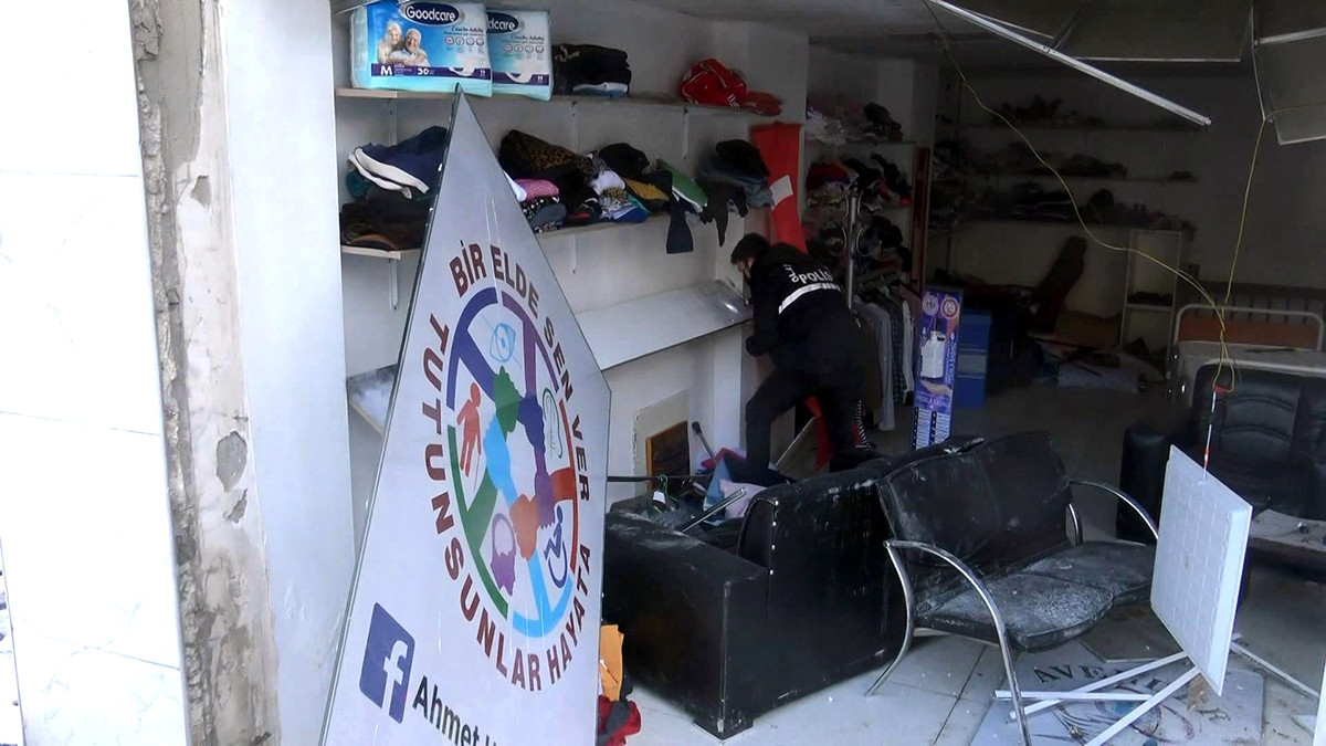 'Hayır Çarşısı’nı soydular. Bu nasıl vicdansızlık! Bu kadarı da pes dedirtti… - Resim : 3