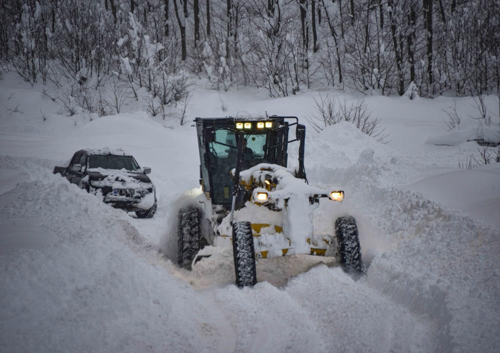 Karadeniz'in o ilinde kar kalınlığı 2 metre - Resim : 6