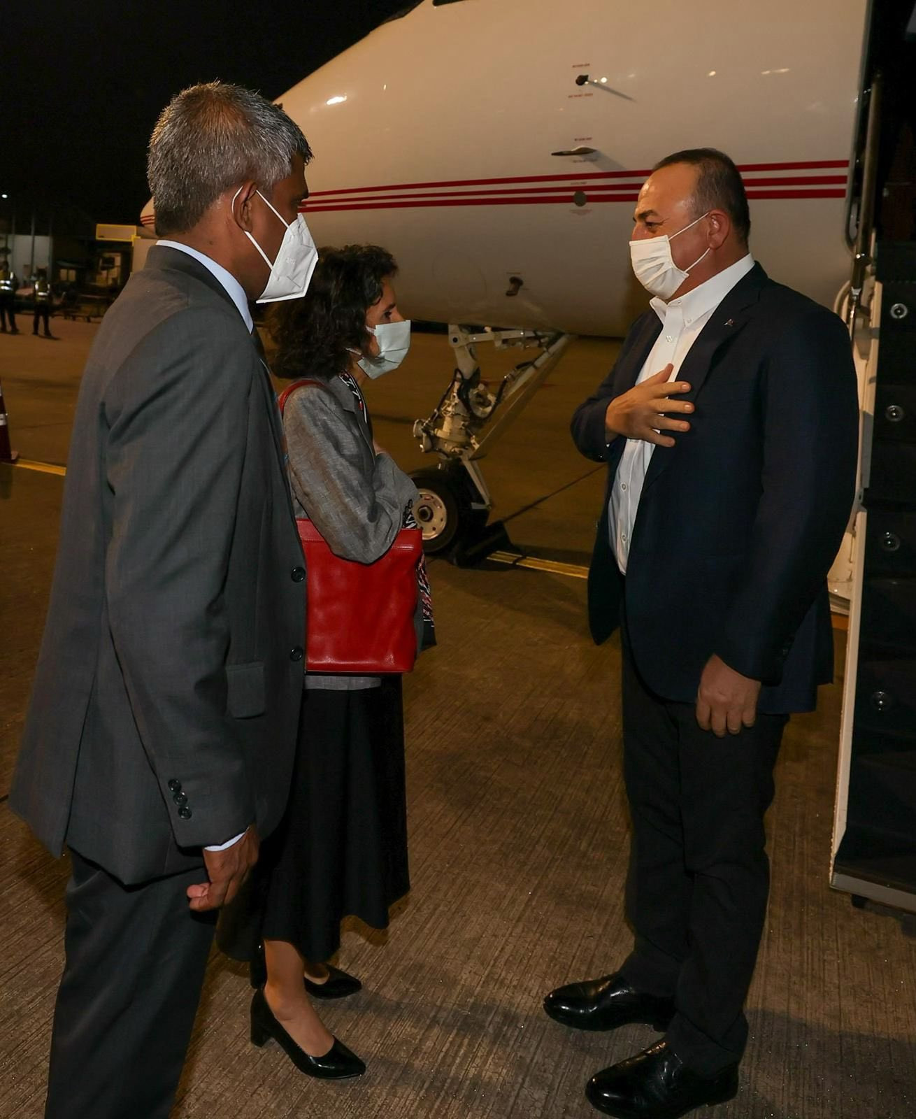 Çavuşoğlu, Sri Lanka Cumhurbaşkanı Rajapaksa ile görüştü - Resim : 3