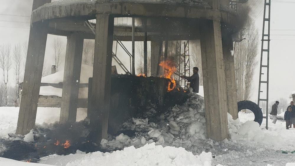 Donan depo koca ilçeyi susuz bıraktı - Resim : 5