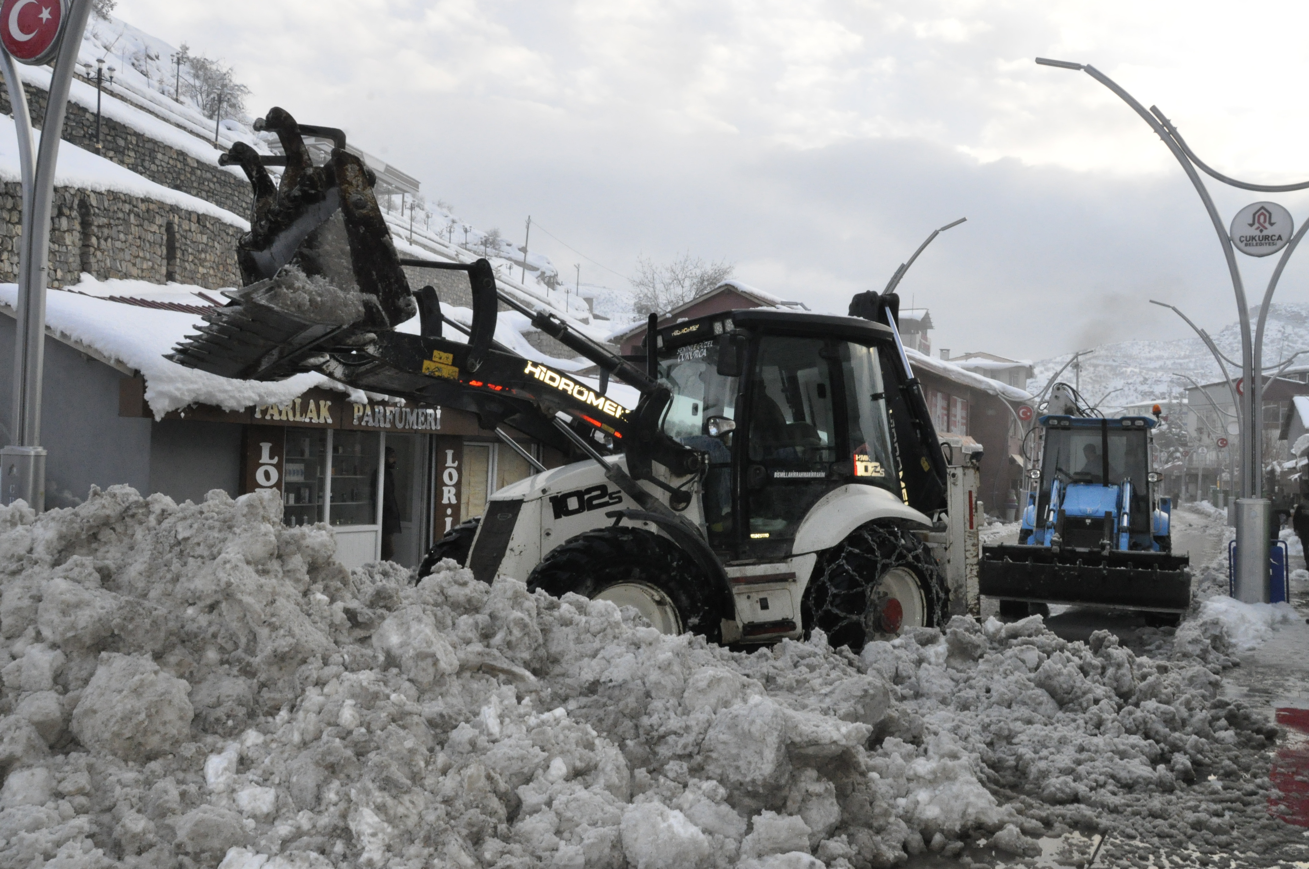 Doğu'daki 4 ilde 261 yerleşim birimine ulaşım sağlanamıyor - Resim : 1