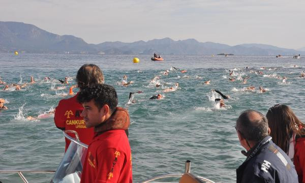 Amaç orman yangınlarına dikkat çekmek - Resim : 1