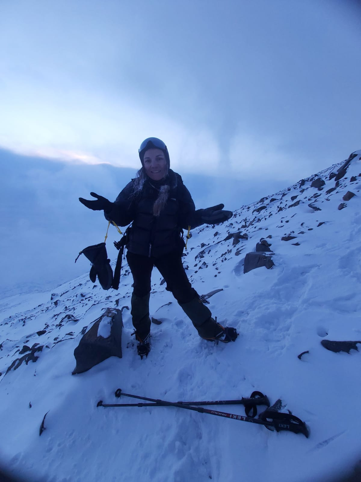 Ayşe ve Semra hemşireler -40 derecede Ağrı Dağı'nda zirve yaptı - Resim : 2