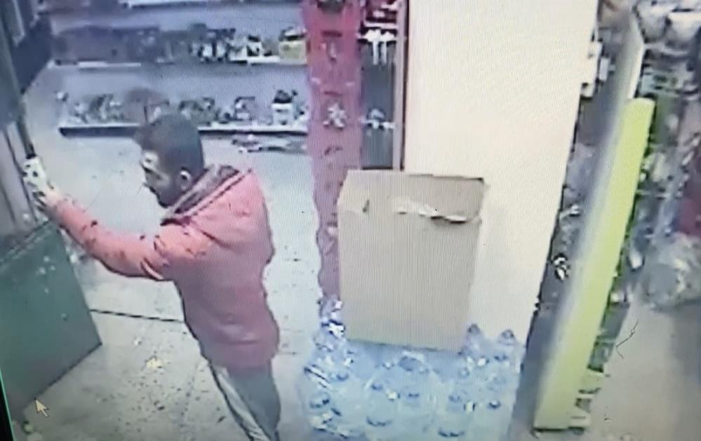 Parmak salladı olanlar oldu - Resim : 3