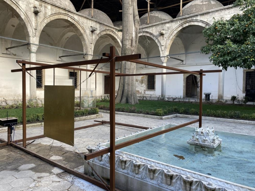 Tarihi miras Yeditepe Bienali'ndeki asırlık sanat eserleri sanatseverlerle buluşuyor - Resim : 2