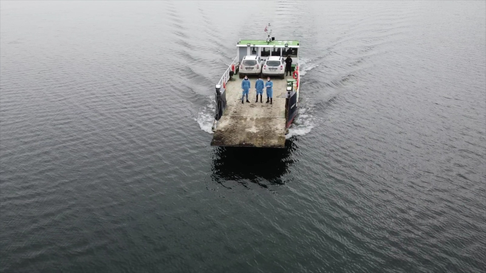 Göl, tepe, karlı yolları aşan ekipler aşı mesaisinde - Resim : 1