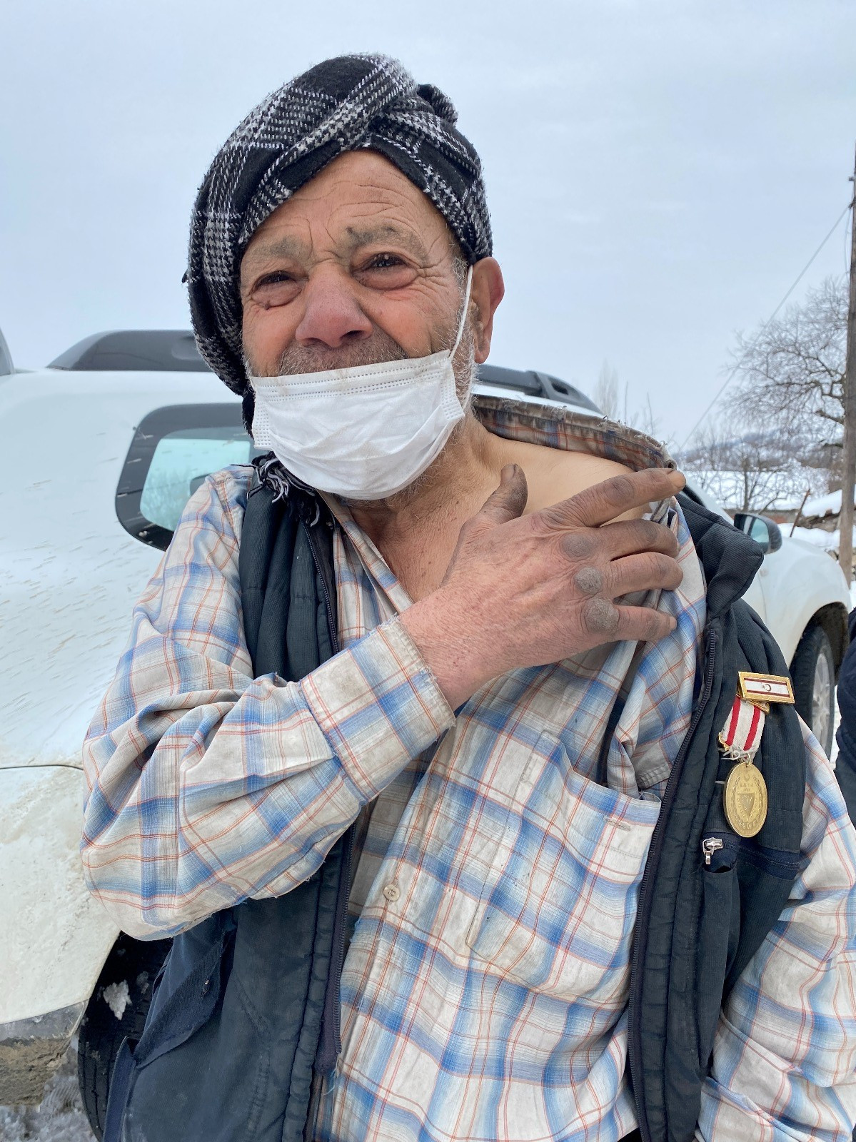 Göl, tepe, karlı yolları aşan ekipler aşı mesaisinde - Resim : 12