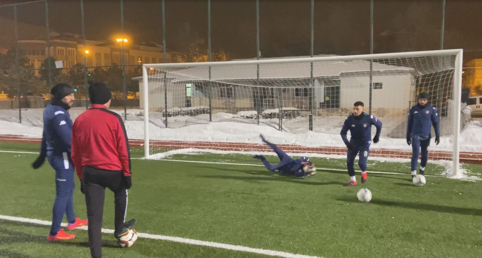 Eksi 20 derecede antrenman - Resim : 1