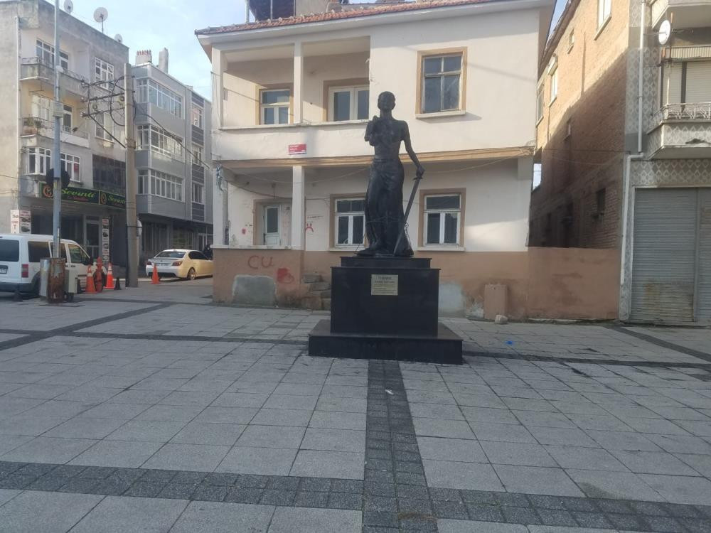 Anıt yakanlar gözaltında - Resim : 2