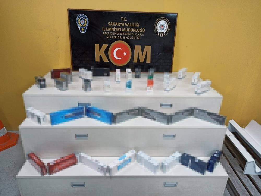 Kaçak akaryakıt ve tütün baskını - Resim : 2