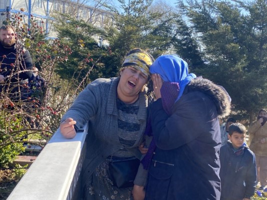 Ümraniye’de kan donduran cinayet! 1,5 yaşındaki kızının gözü önünde hamile eşine kurşun yağdırdı - Resim : 2