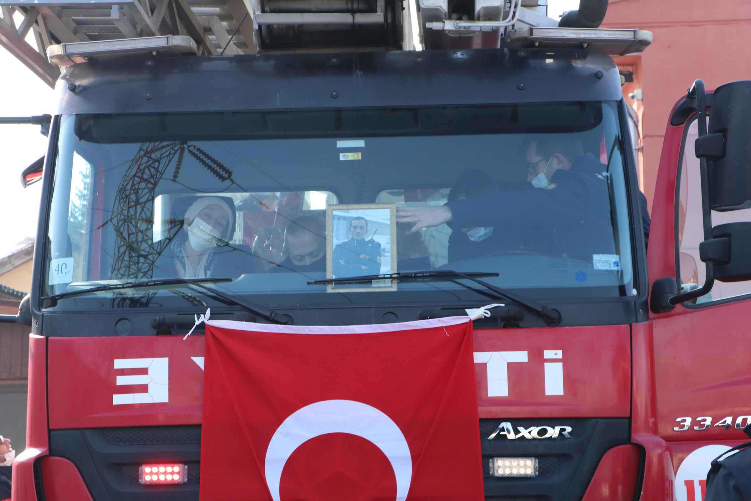 İtfaiye eri 189 günlük yaşam mücadelesini kaybetti - Resim : 4