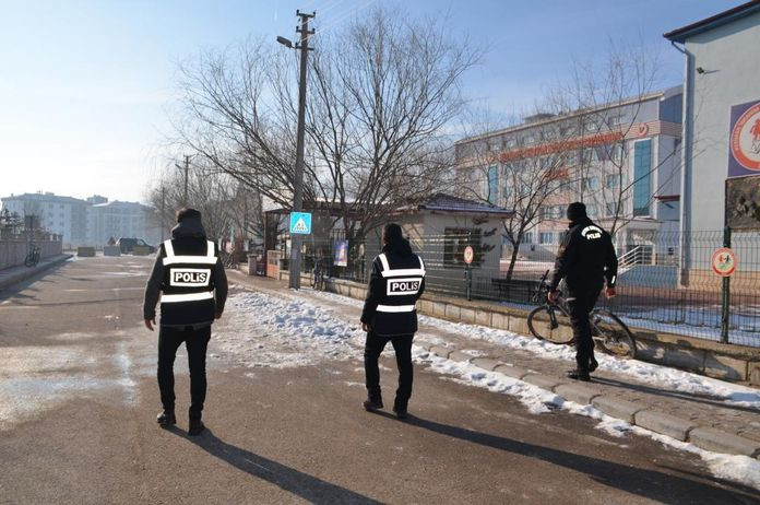 446 okul servis aracı trafikten men edildi - Resim : 1