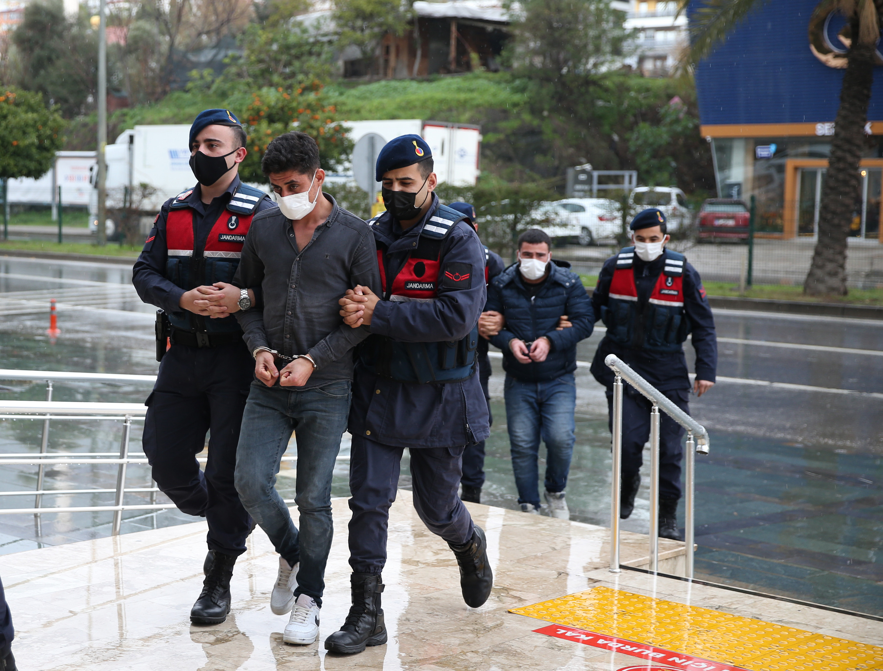 Alanya'da göçmen kaçakçılığı operasyonun: 2 gözaltı - Resim : 1