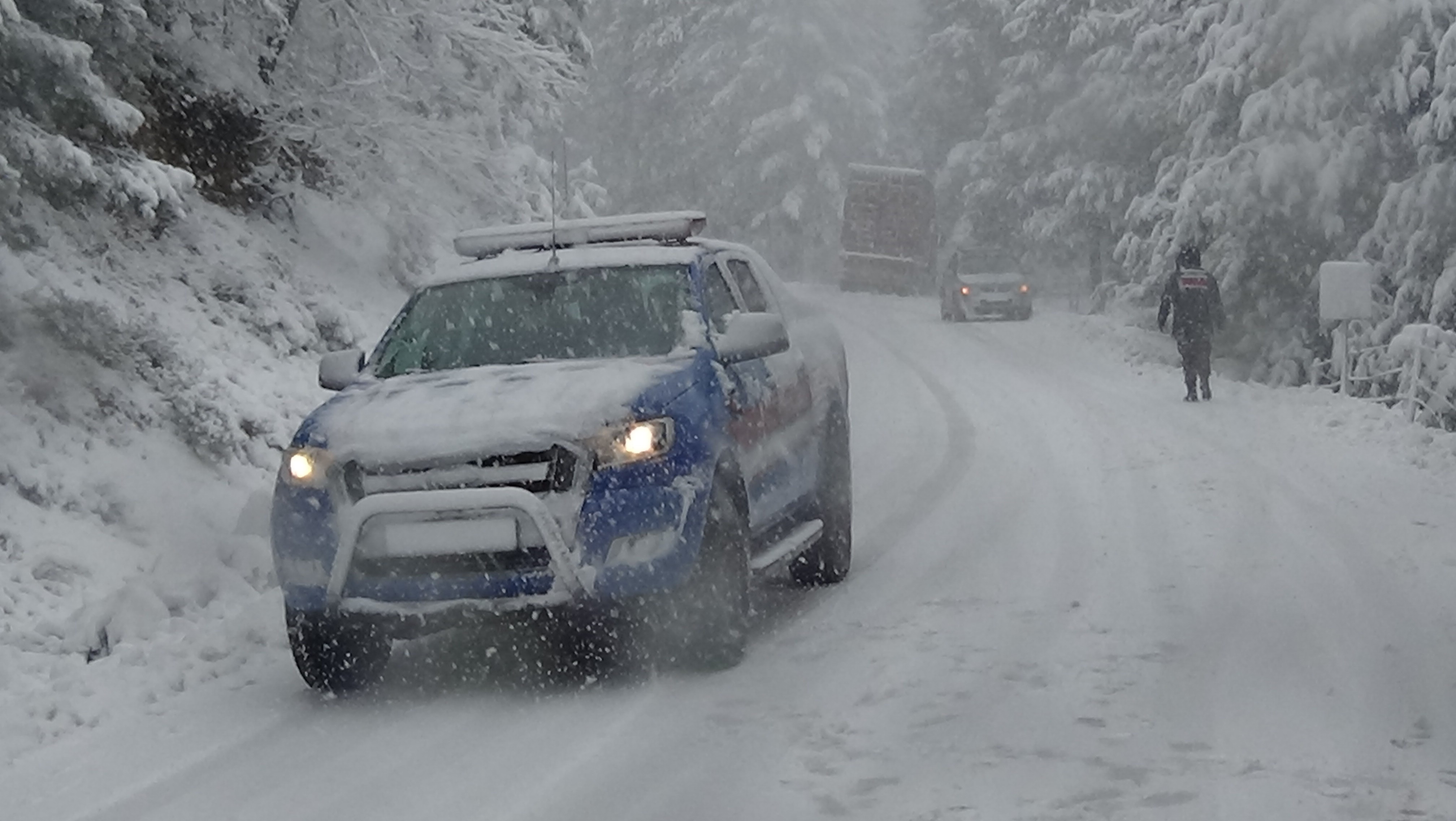 Kazdağları'nda tipi nedeniyle 21 kişi mahsur kaldı - Resim : 1