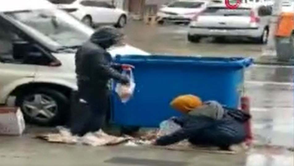 Dilencilerin ekmek oyunu bozuldu - Resim : 1