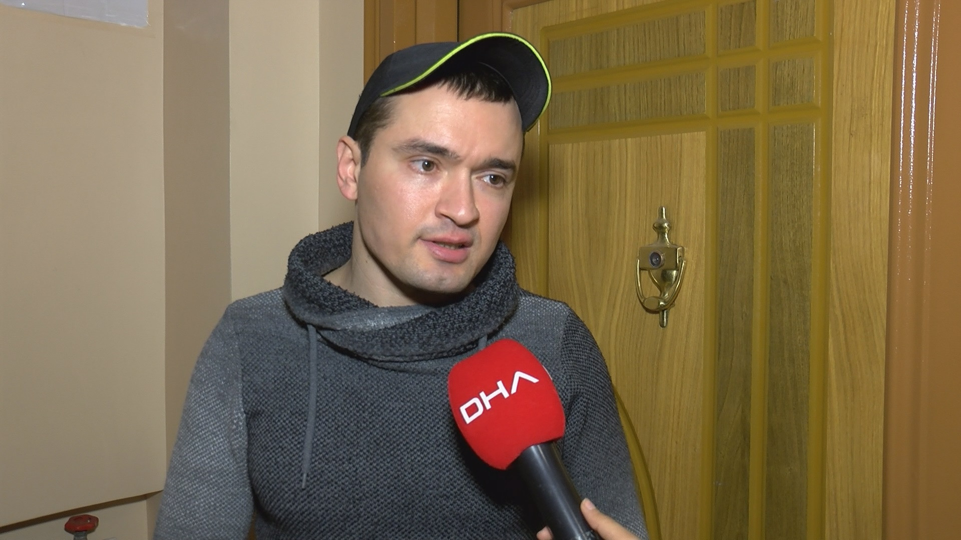 Burun buruna geldiği hırsızları sopayla kovaladı! İşte o anlar… - Resim : 2