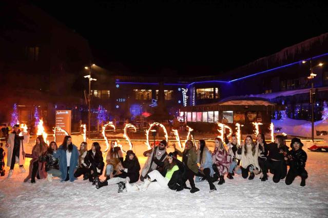 Erciyes Dağı'nda -17 derecede kürk defilesi - Resim : 5