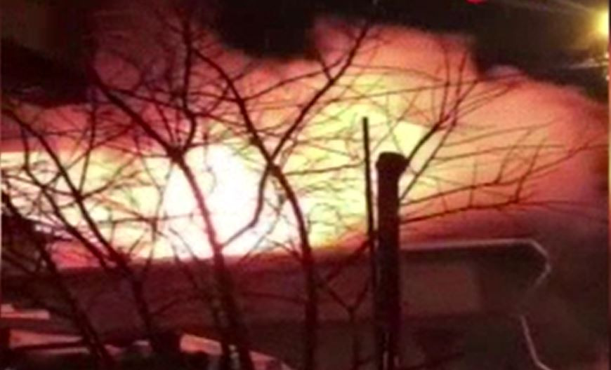 Kömür sobası çatıyı yaktı - Resim : 1