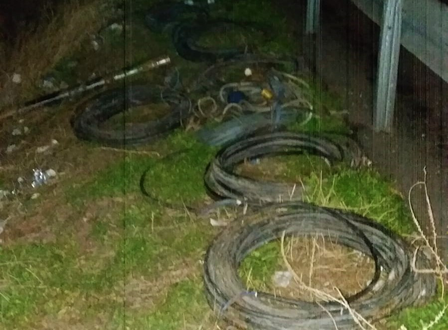 Kablo hırsızları suçüstü yakalandı - Resim : 3